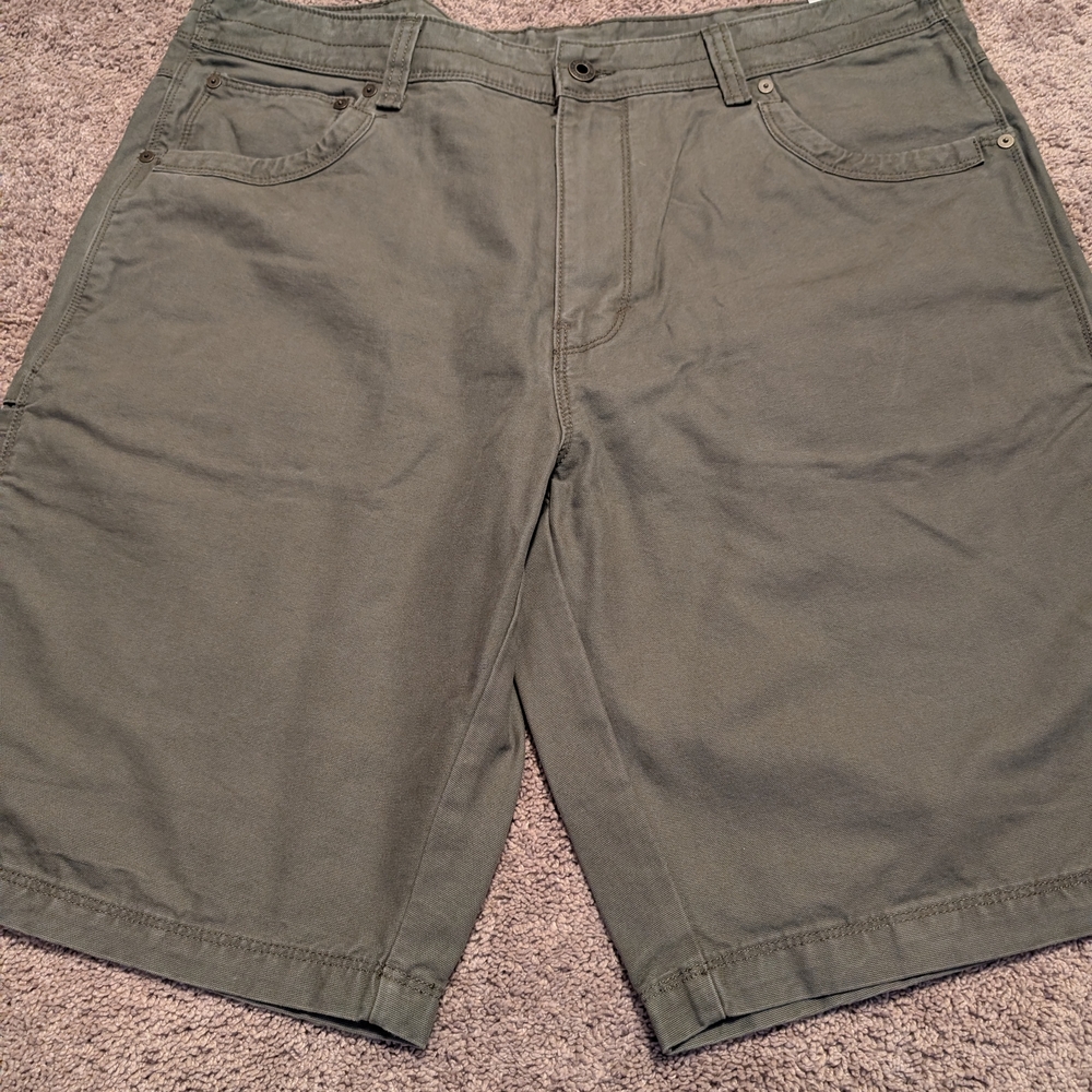 Brand New With Tags Men's Eddie Bauer Shorts Size 38